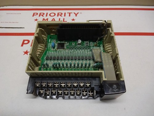 MÓDULO DE UNIDAD DE ENTRADA OMRON CQM1-ID212 / ID212 PLC / 24VDC 5MA 16 PUNTOS - Imagen 3 de 4