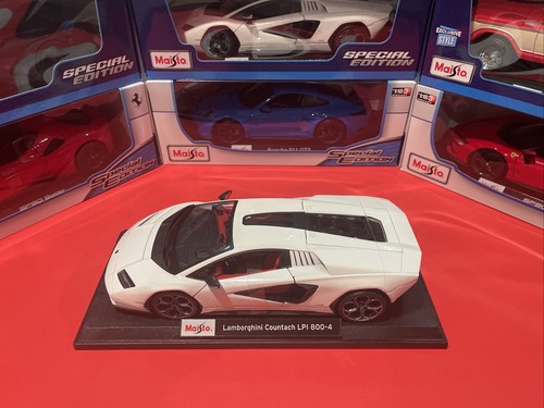 MAISTO 1:18 Scale Diecast Model Car - Lamborghini Countach LPI 800-4 in White - Picture 9 of 12