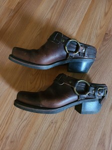 frye belted harness mule