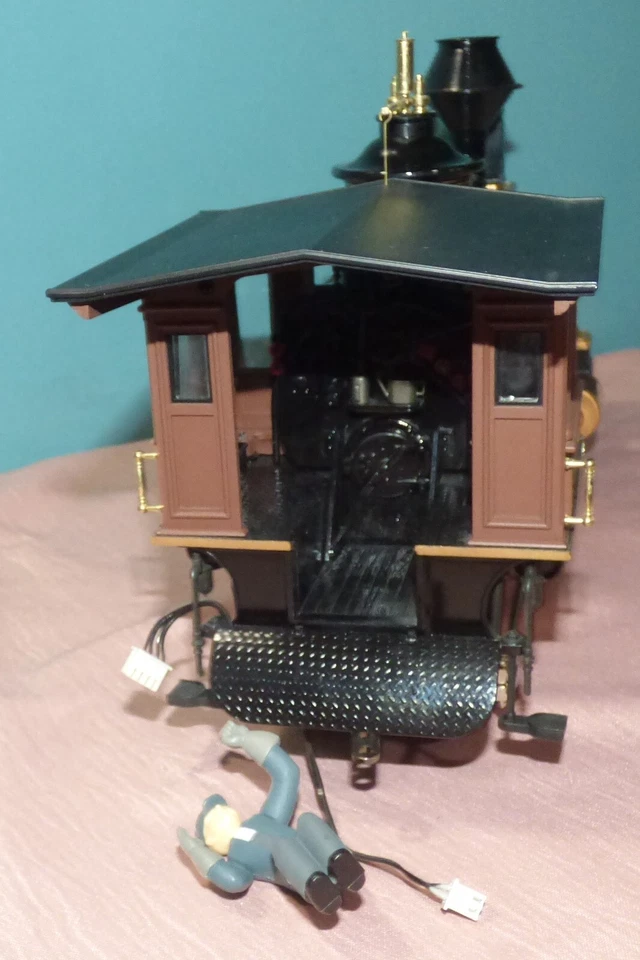 Bachmann 81495 1:20.3 Narrow Gauge Baldwin 2-6-0 Mogul Steam Locomotive & Tender - Image 4 of 4