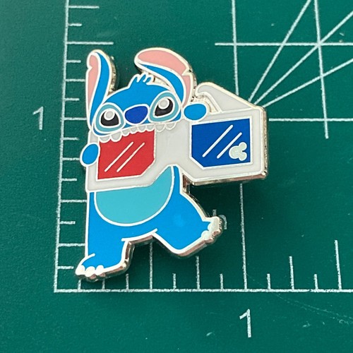 Disney Lilo & Stitch Trading Pin Shanghai Hidden Mickey 3D Glasses SHDL 2020 - Picture 6 of 7