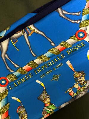 Hermès VINTAGE L'Armee Imperiale de russe OF 1816 a 1916 Carré 90