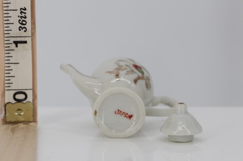 VTG Miniature Teapot Rose Floral Gold Trim Japan Diorama Crafts Dollhouse - Imagen 3 de 3