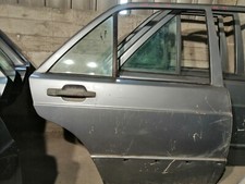 Mercedes 190 ER  W201 T&uuml;r HINTEN RECHTS