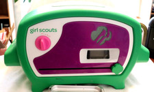 Girl Scouts of America Easy Bake Oven, with original pan, Tested and Works