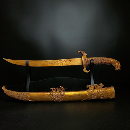 Bronze - Gilded Sheathed Sword—— - Picture 7 of 9