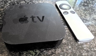 Apple TV 2nd Generation A1378 Media Streamer w Remote & Power Cord ''WORKS GREAT''