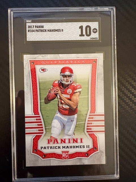 2017 Panini Patrick Mahomes II RC Kansas City Chiefs #104 SGC 10