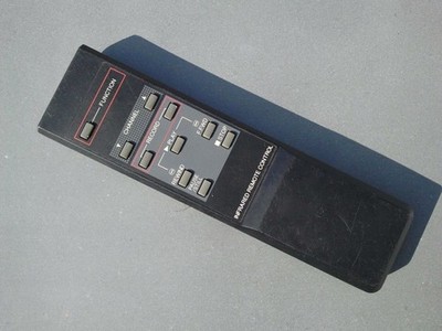Fernbedienung für Intervision V-291, Schneider SVC 565 RC, Funai, ... (gebr.)