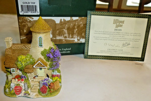 Lilliput Lane Gold Top with Original Box Chip on bottom see pictures