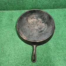 Chicago Hardware Foundry #14 Diamond Logo Cast Iron Skillet 16” No Cracks Flat
