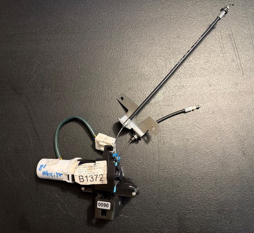 Maserati Quattroporte Door lock actuator Photo - $311