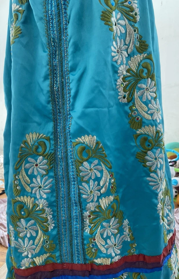 Falda Nativa Americana Bordada Pesada Bordada Turquesa Talla Grande Foto 3 de 4