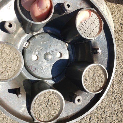OEM Jeep Grand Cherokee Wrangler Wheel Center Cap 52057618 1993 2009 Hubcap d - Picture 6 of 7