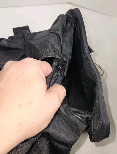 KOOL Cigarettes Promotional Advertising Black Nylon Duffel Gym Bag 19"x13"x10" - Picture 5 of 8