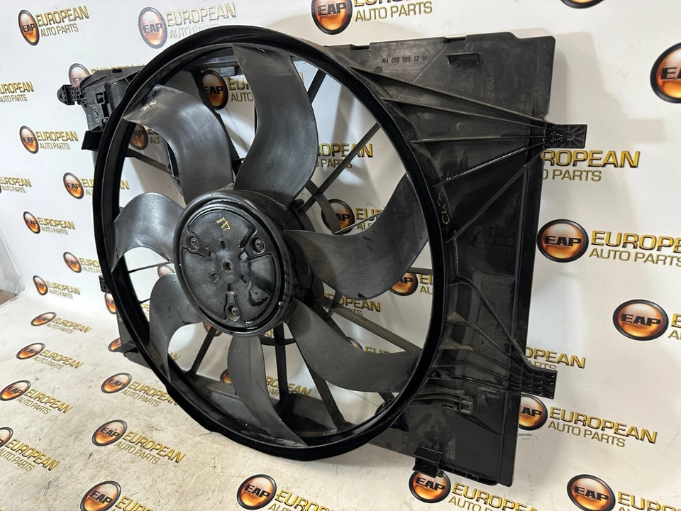 2016-2021 Mercedes W205 C43 AMG Radiator Cooling Fan Shroud Motor Assembly OEM - Изображение 3 из 4