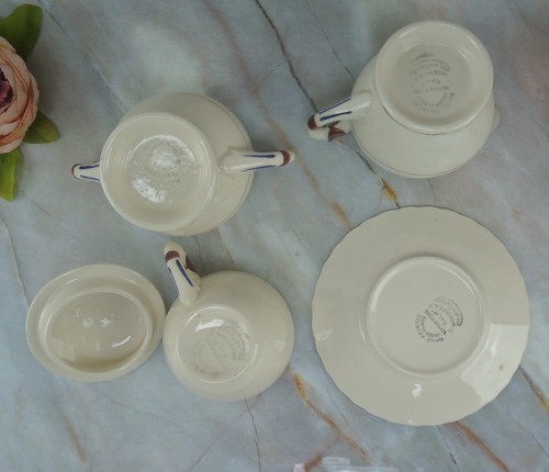 Vintage Vernon Kilns Monterey Red and Blue Cup & Saucer,Creamer and Sugar Bowl - Picture 7 of 7