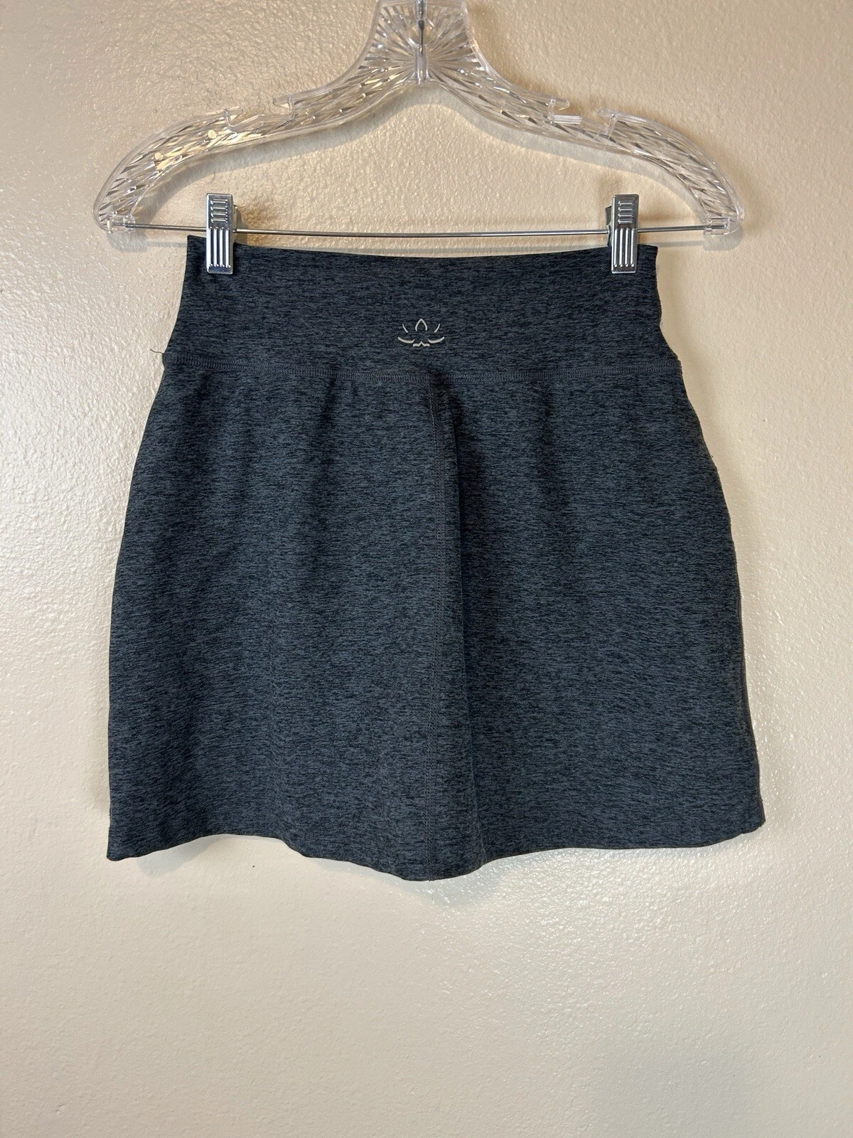 beyond-yoga spacedye move it mini athletic heather stretch yoga shorts