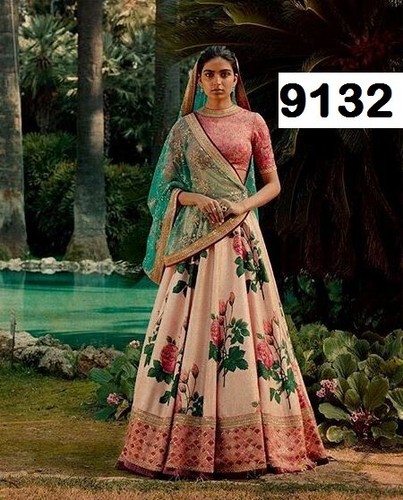 CREAM INDIAN PAKISTANI BRIDAL LEHENGA 