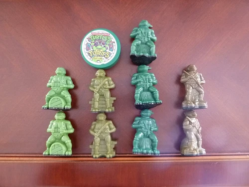 9 Vintage Teenage Mutant Ninja Turtles EMPTY Candy Containers