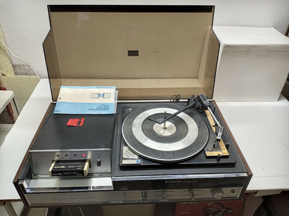 PHILHARMONIC TURNTABLE ORCHESTRA アナログ Audio-Technica AT-LPA2 turntable redefines analog audio with