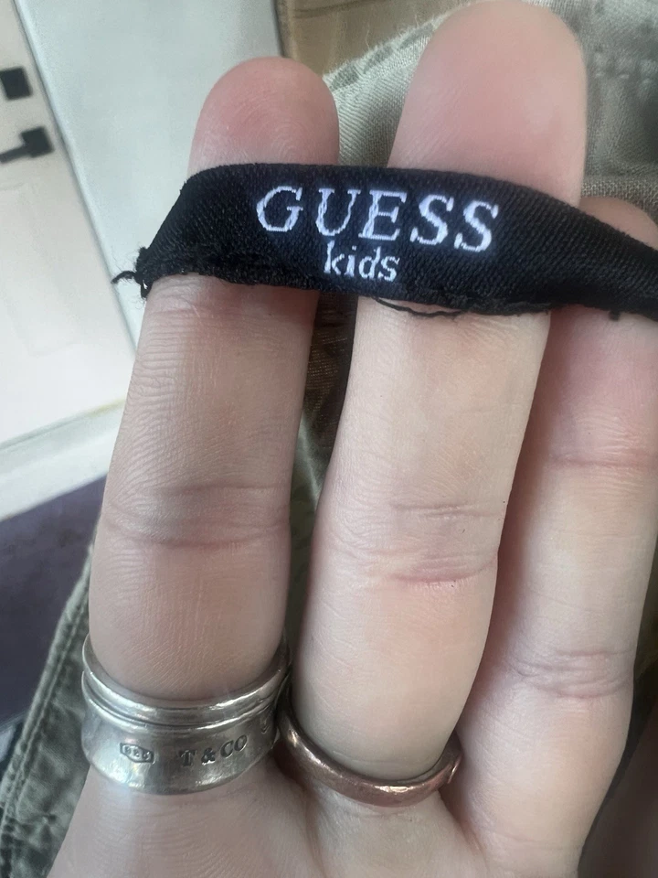 Camisa Guess para niños Foto 4 de 4