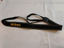 Nikon 1.5 inch DSLR camera strap black/yellow 