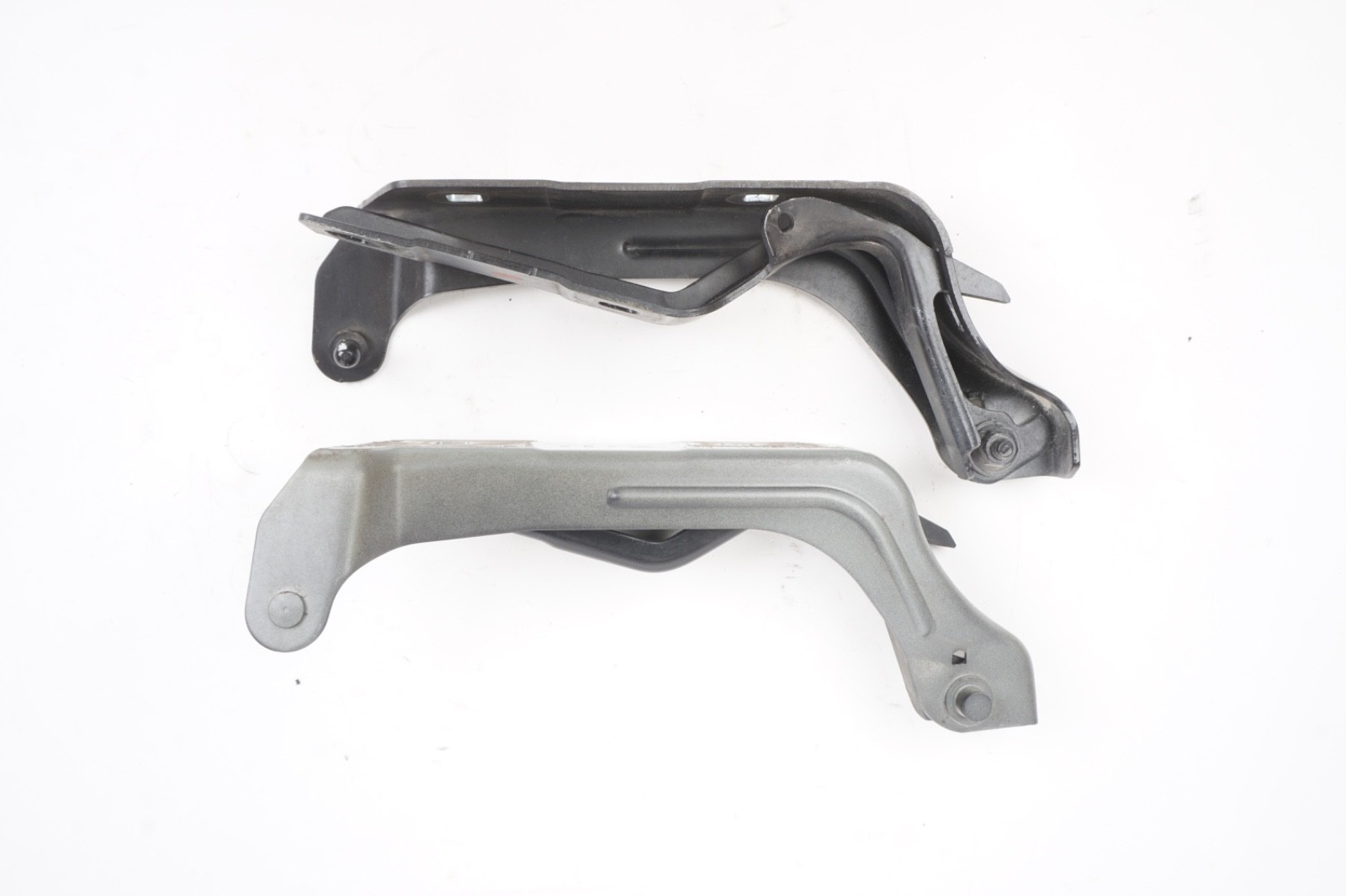 Maserati Ghibli 2014-2020 Front Right Hood hinge