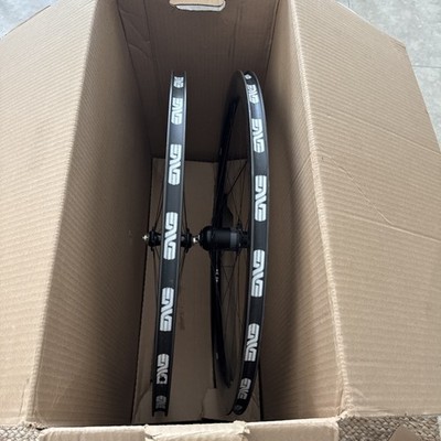 ENVE SES Carbon Clincher Wheelset – Rim Brake – Chris King