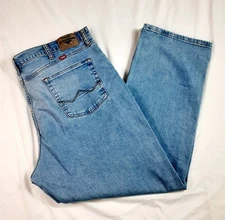 Wrangler Jeans Mens *(42x30) Blue Relaxed Fit Bootcut Denim NWT