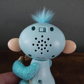 Fingerlings Interactive Baby Pet Turquiose Blue Glitter Monkey WowWee- Works