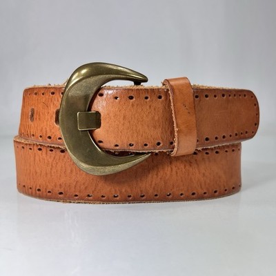 GAP Wide Brown Genuine Leather Belt - Women display picture 3