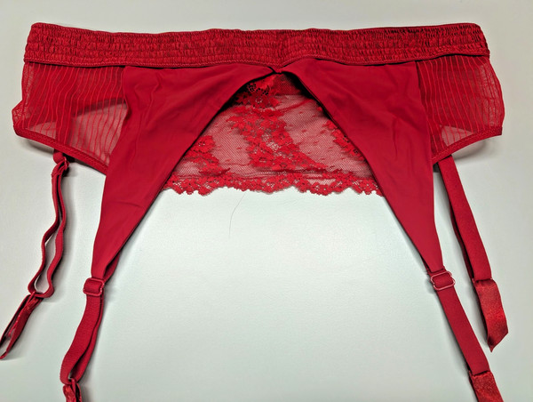 Passionata Strumpfhalter / Strumpfgürtel / Strapse in rot Gr. L