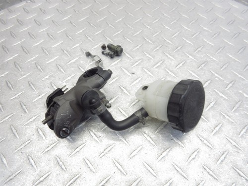 2003 00-03 Suzuki GSXR 750 GSXR750 Front Brake Master Cylinder Reservoir Tank - Picture 8 of 10