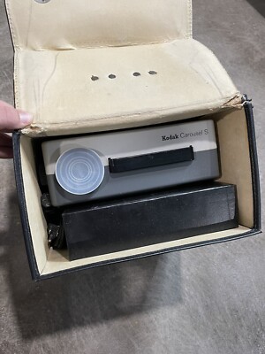 GREAT CONDITION Kodak Carousel S With Case, Cord, And Slide Holder