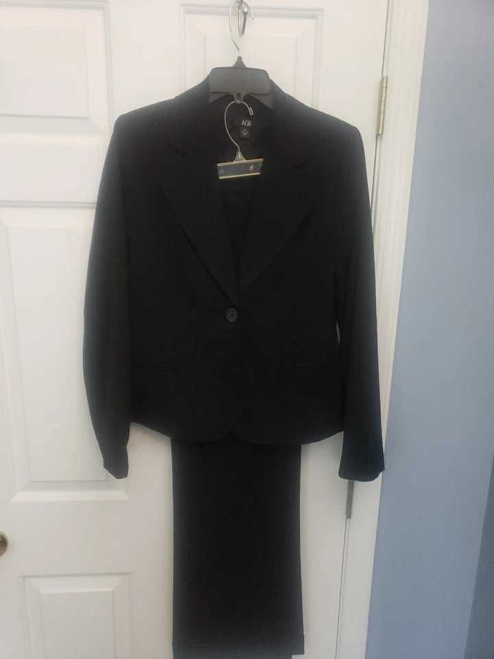 Traje pantalón negro con puño AGB Byer para mujer talla 8 Foto 3 de 4