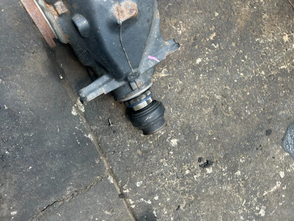 BMW 328I 335I 135I OEM 07-13 REAR AXLE FINAL DRIVE DIFFERENTIAL 3.46 RATIO - Image 3 of 4