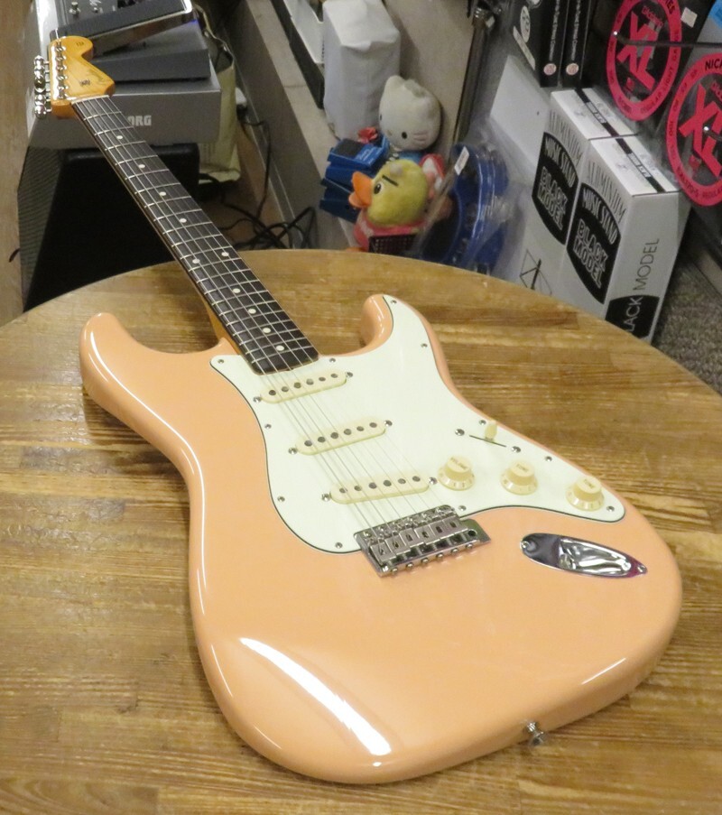 USED Fender Japan ST62-78TX Shell Pink Electric Guitar ST