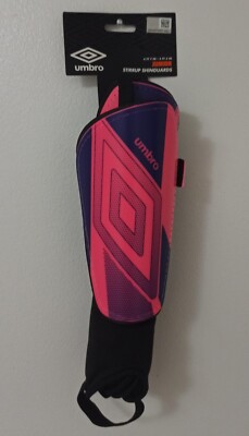 Umbro Stirrup Shinguards Junior 4Ft 7in - 5Ft 3in 
