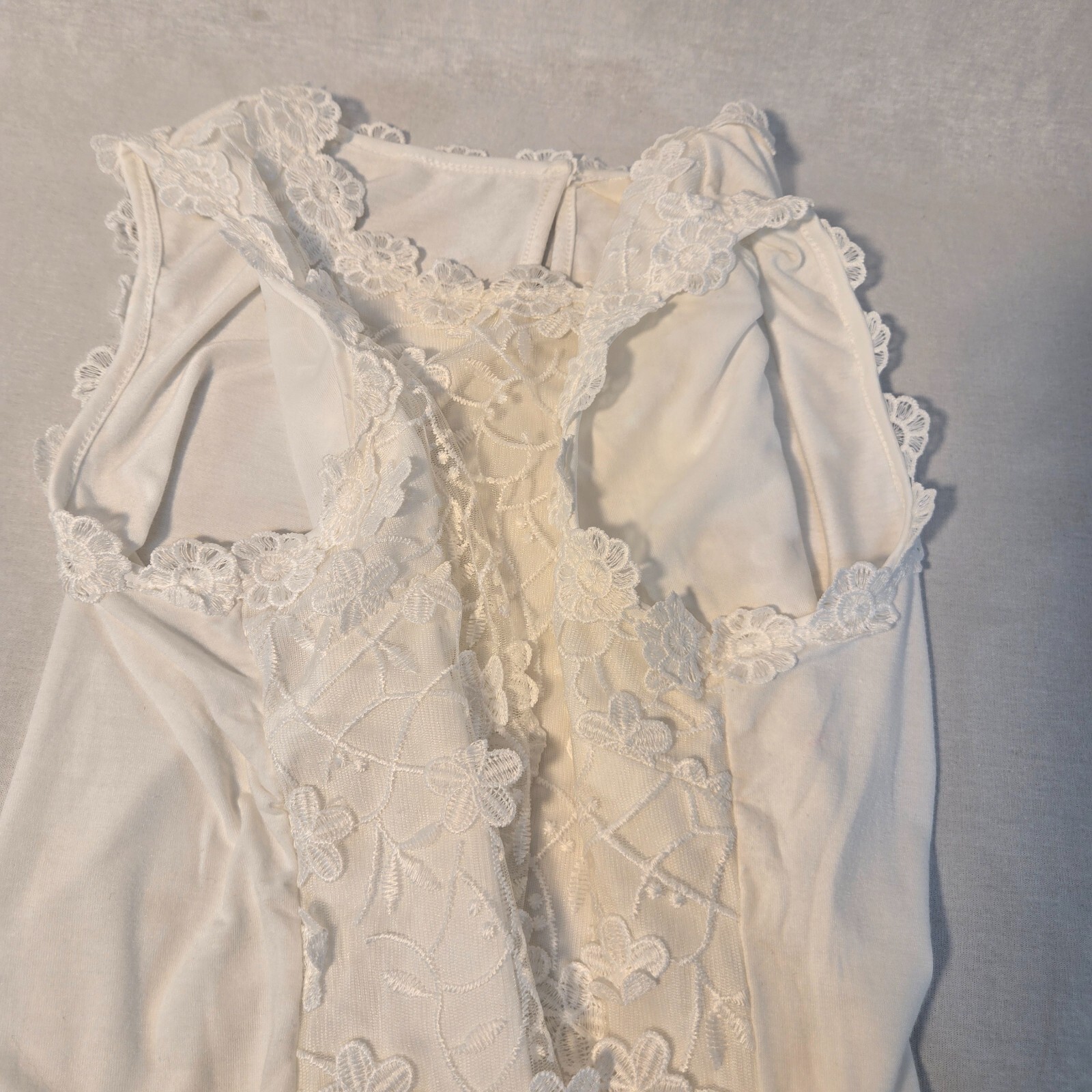 Foto 18 di 24