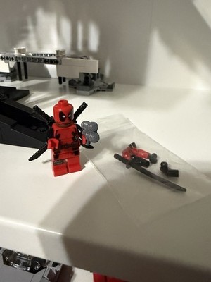 Lego Superhero Marvel Deadpool Minifigure sh0032