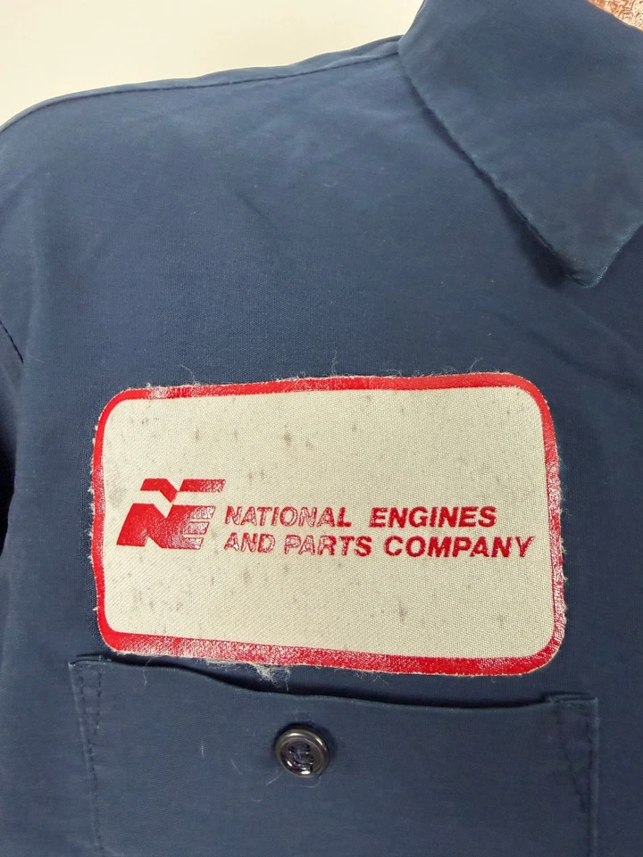 Camisa de Trabajo Mecánico Vintage Años 80 Mediana Alta National Engines Parts Company EE. UU. Foto 4 de 4