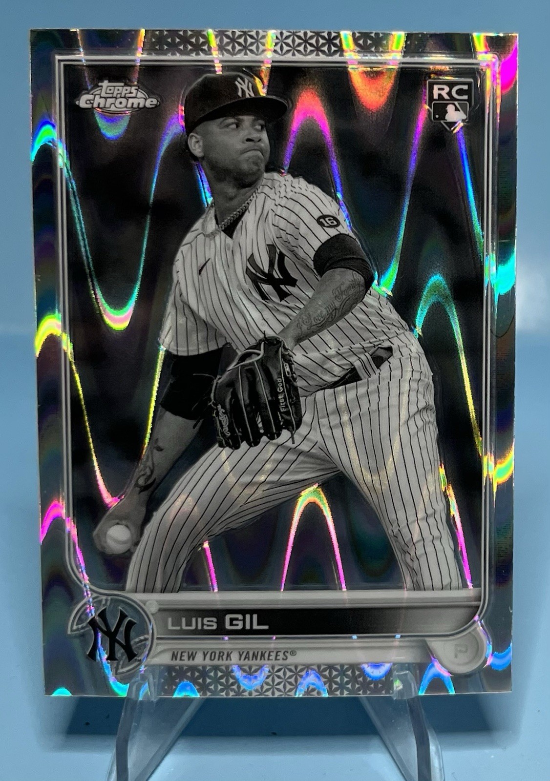 2022 Topps Chrome Sonic - Luis Gil #202 Black & White RayWave Refractor (RC)