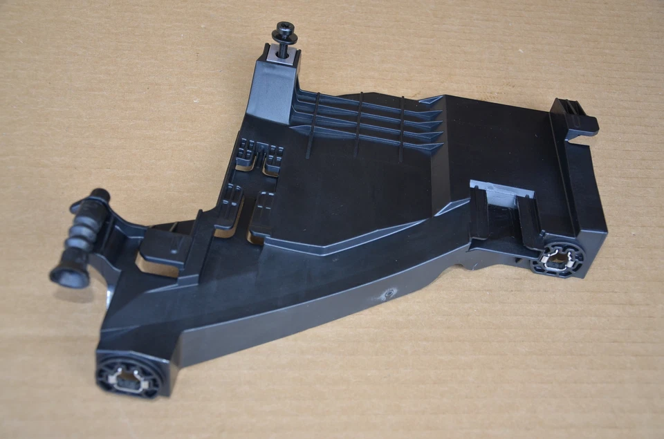 Soporte de lámpara de faro derecho 0EM para AUDI A5 S5 8T0941454A Foto 3 de 4