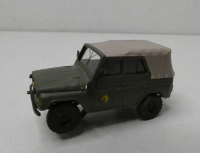 UAZ 469 Grenztruppen DDR von Busch in H0 - Bild 1 von 4