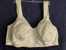 Playtex 18 Hour Bra Wirefree Ultimate Lift True Support Womens 4745 Natural Soft