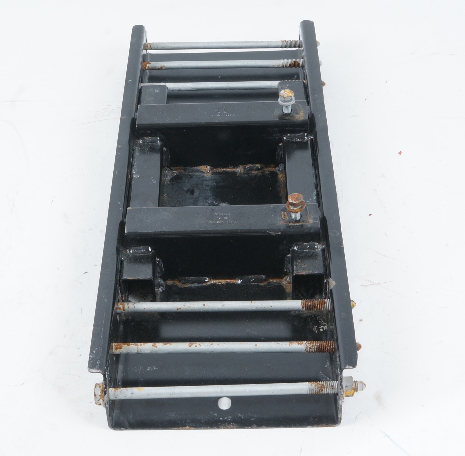 2010 - 2020 Bentley Mulsanne Rear Bracket Panel Support