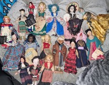 Bundle Of Vintage Souvenir Dolls From Around The World  1960/70s