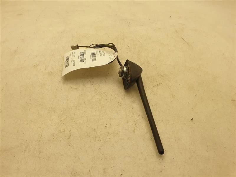 ANTENA MONTADA EN TECHO 13 SCION XD Foto 2 de 4