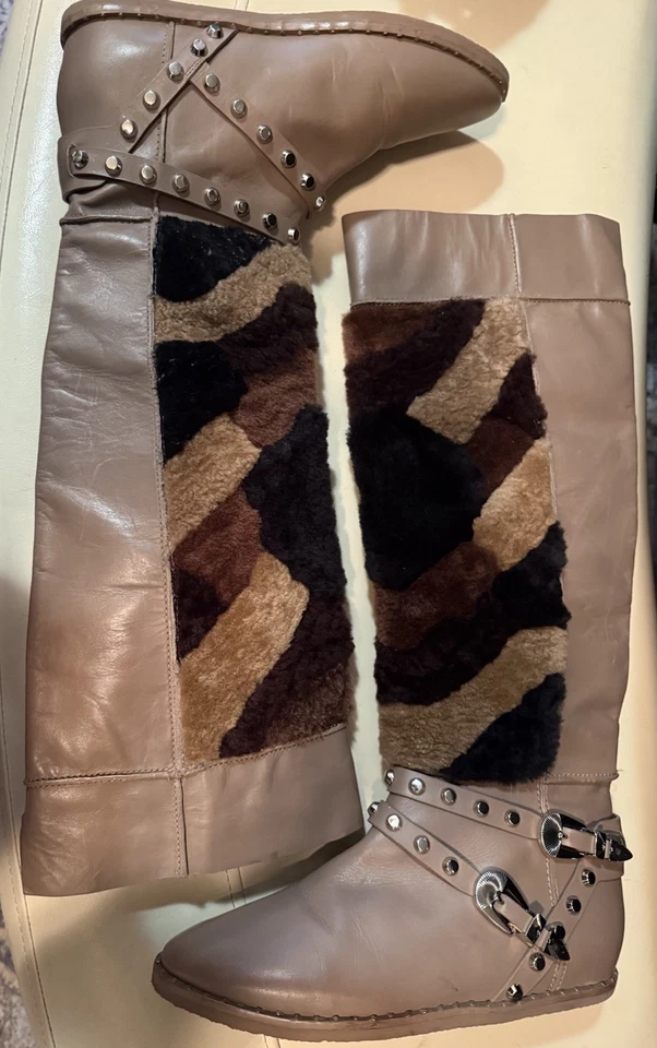 Botas con tachuelas de piel de oveja de cordero talla 8 m ivy kirzhner Foto 3 de 4